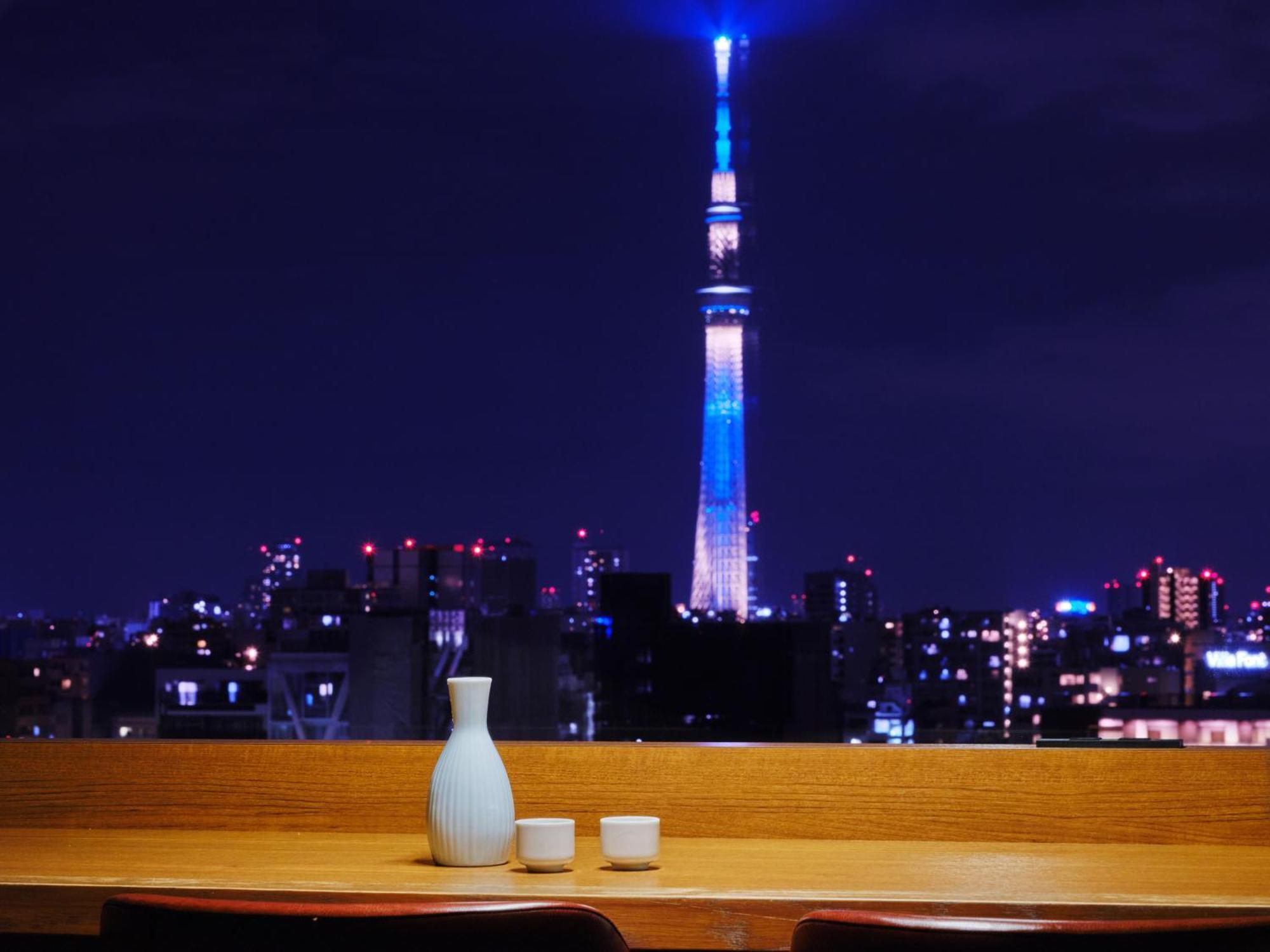 Monday Premium Ueno Okachimachi Tōkyō